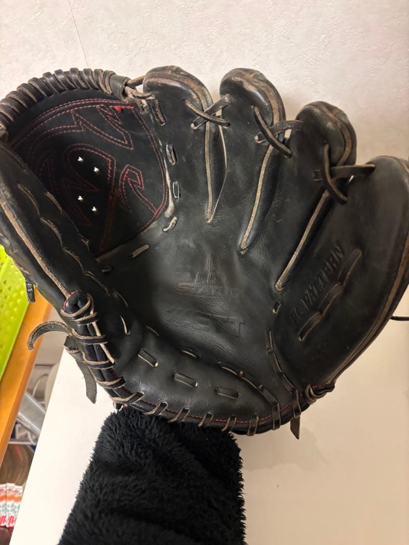 ゼットプロステイタス　硬式投手用グローブ