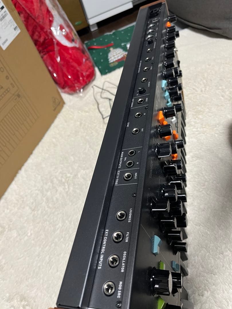 【使用機会1回の美品】Behringer Poly D アナログシンセサイザー