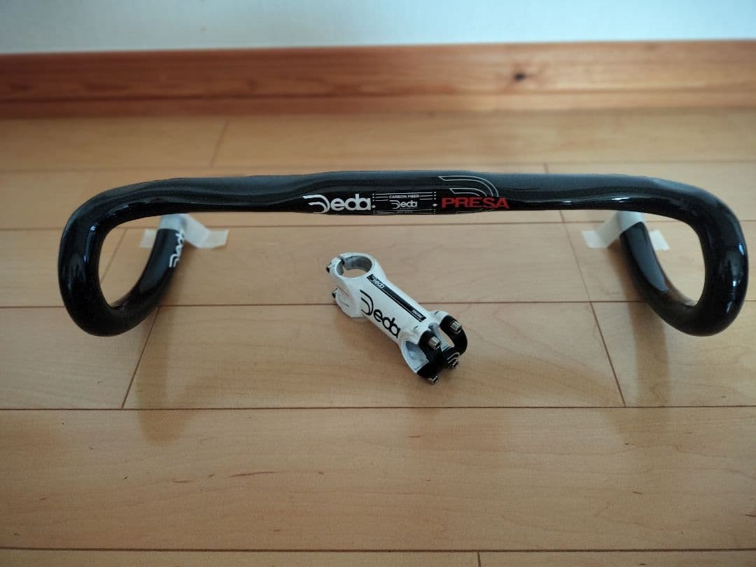 Deda PRESAのドロップハンドルとZERO100のステムのセット