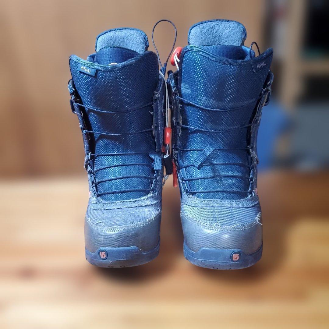 BURTON スノーボードブーツ！ 26097