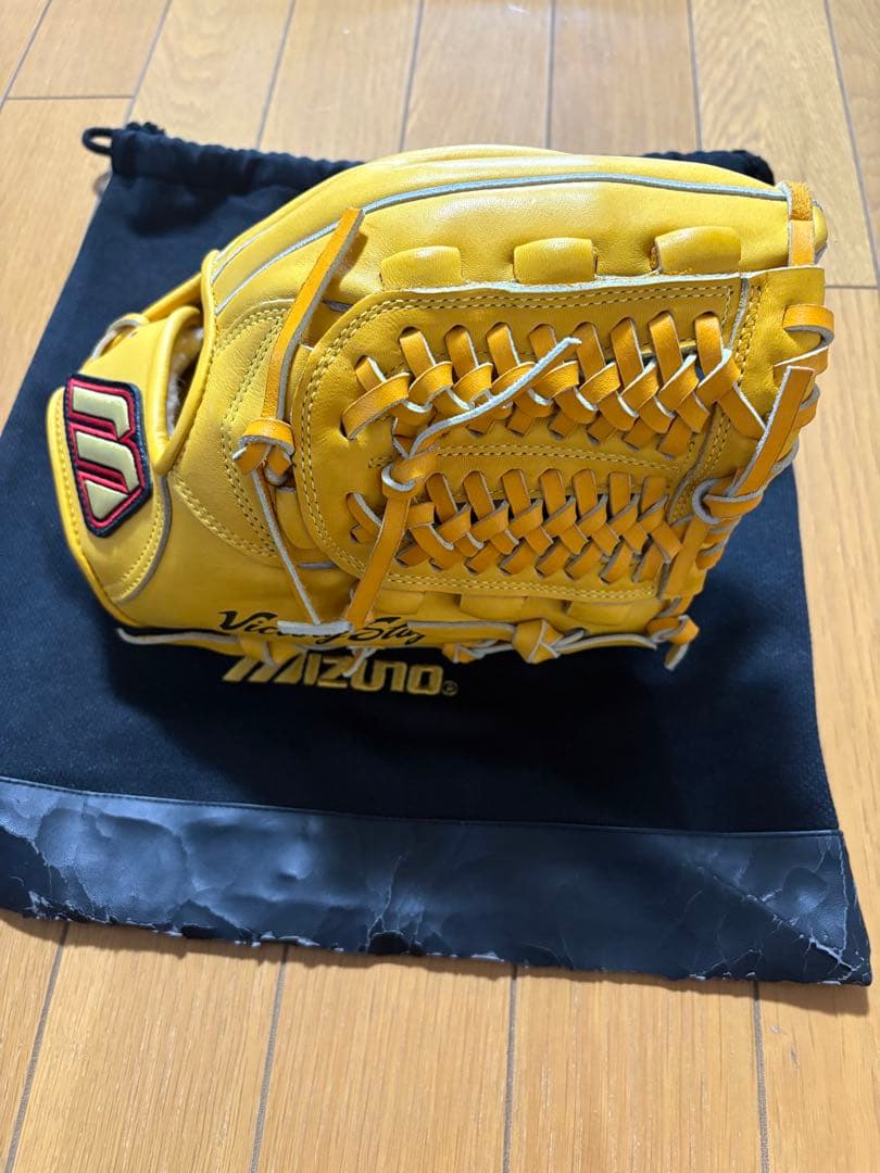 ミズノ　イエロー　ビクトリーステージ　軟式内野用オーダーグローブ