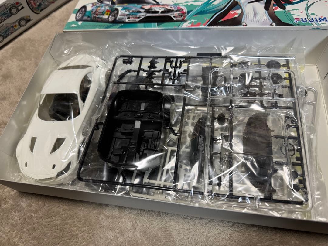 フジミ 1/24 GSR 初音ミク  Z4 GT3 SUPER GT