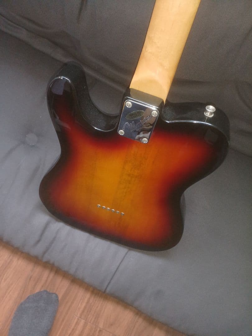 メイビス　テレキャスタータイプ サンバースト