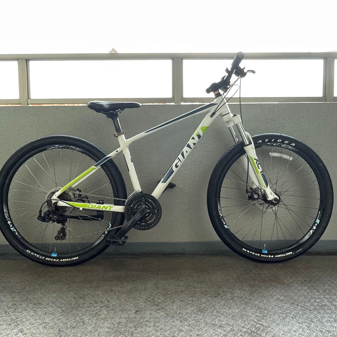 GIANT マウンテンバイク 21段変速 27.5インチ