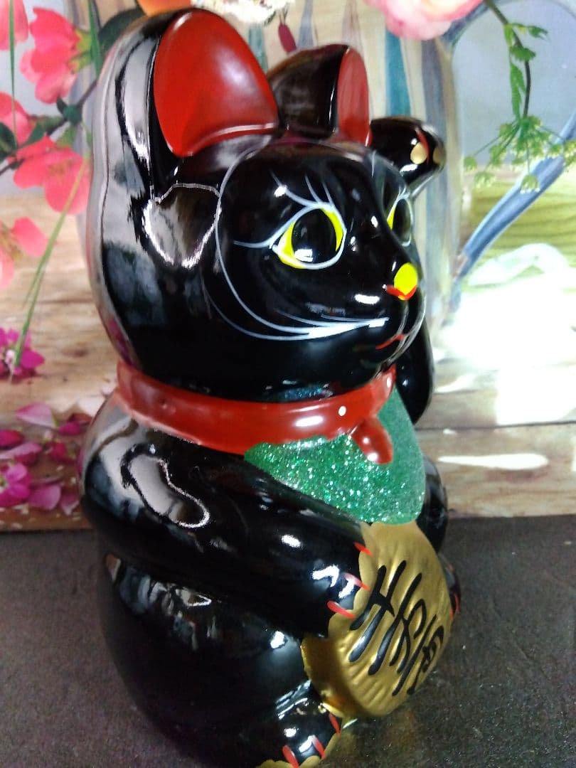 とても可愛い黒猫の招き猫 貯金箱。mykkzmまとめ売り4個。