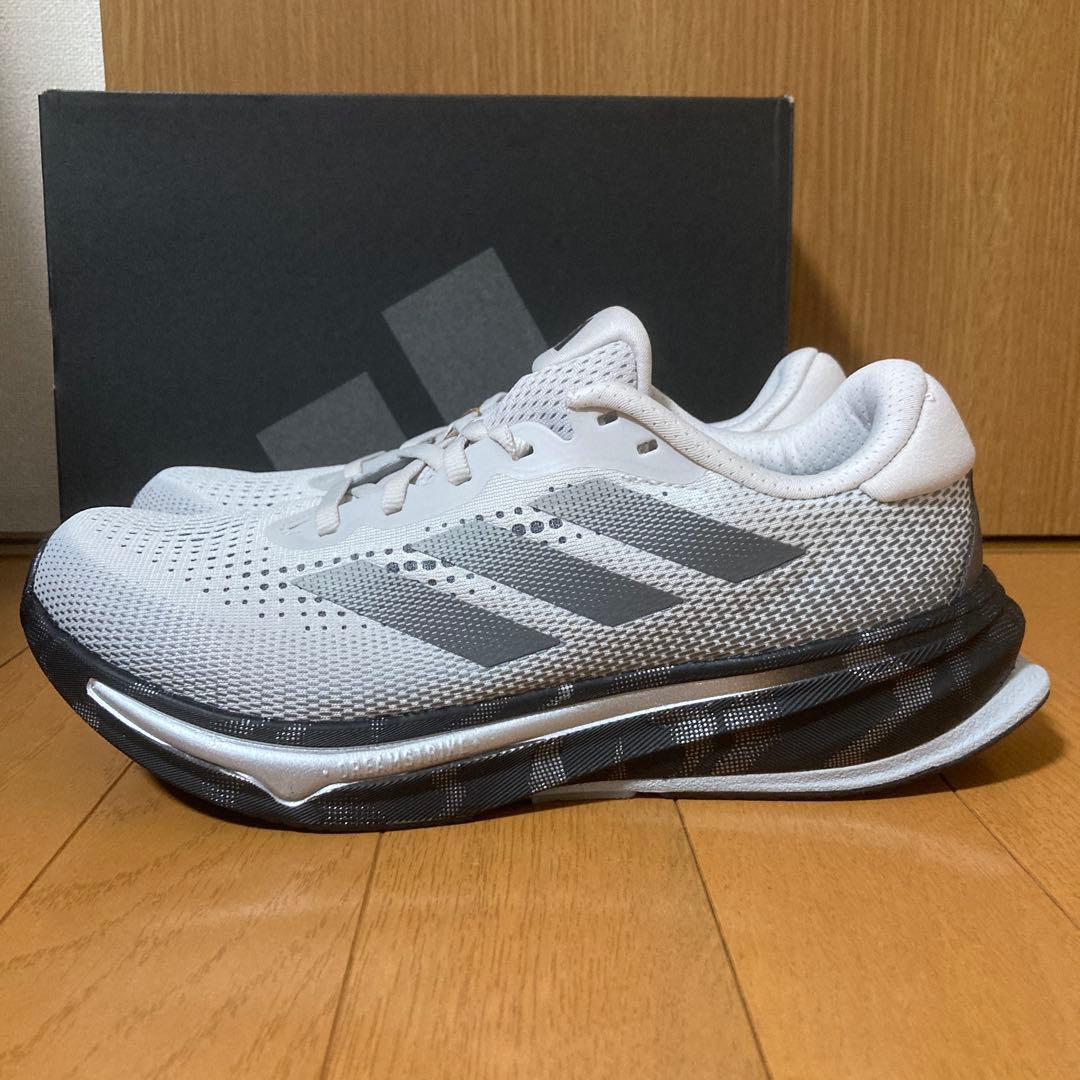 アディダス ランニングシューズ　スーパーノヴァ ライズ　　ID8782