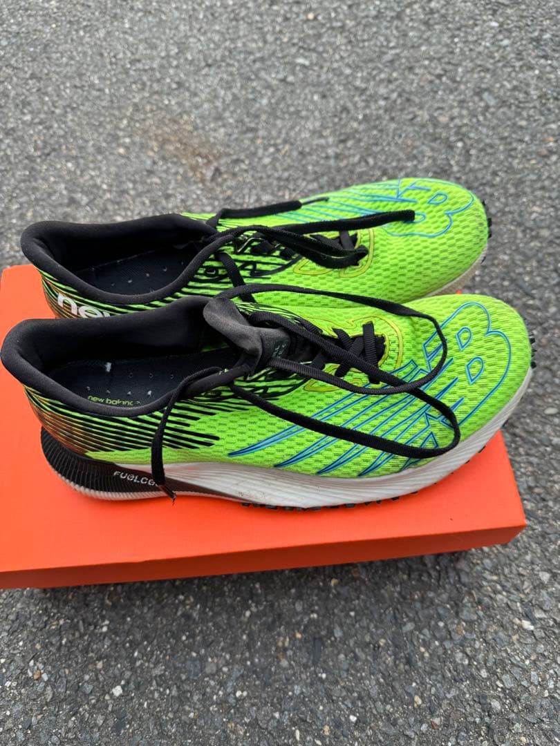 スパイク・シューズ NewbalanceFuelCellRCELITE