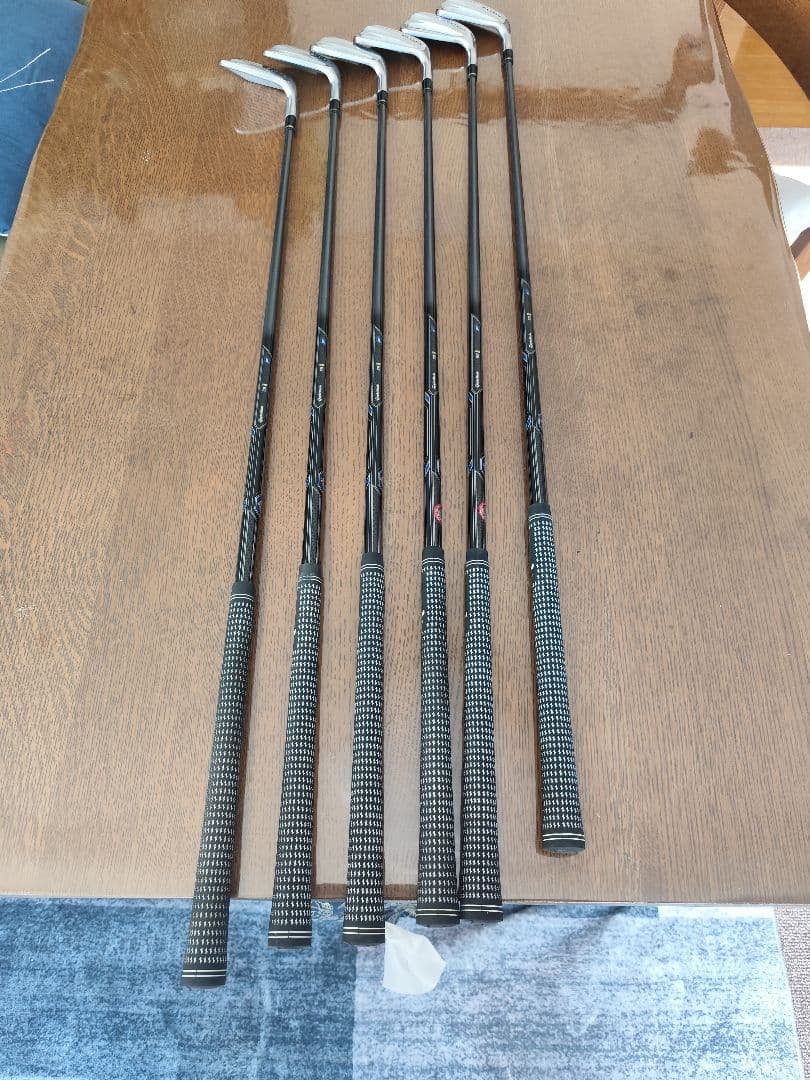 テーラーメイド　グローレF2フォージド　　　　 アイアンセット　練習用バック付き
