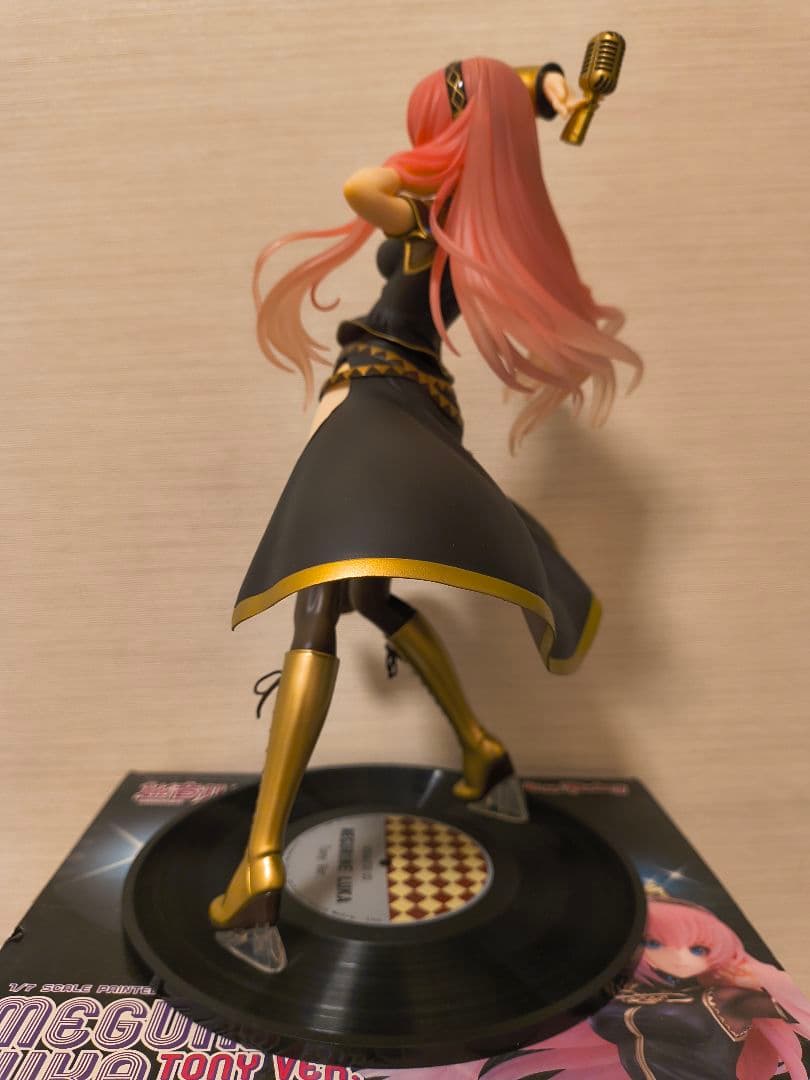 巡音ルカ MEGURINE LUKA TONY VER. フィギュア