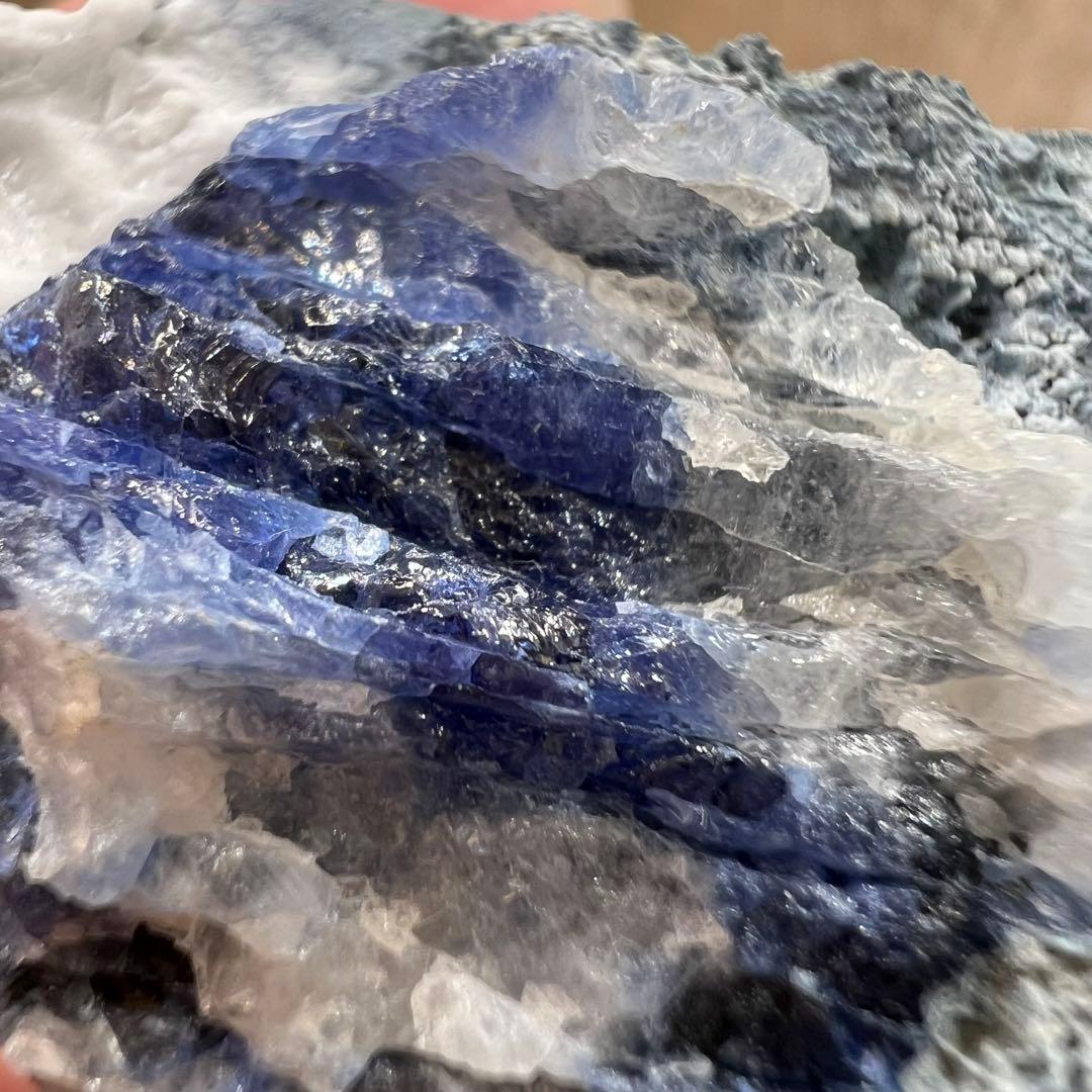 希少石 ベニトアイト ミニチュアサイズ 鉱物 標本 原石