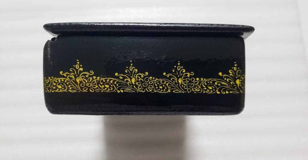 ロシア工芸品　細密画　ムステラ　小箱　箱付き