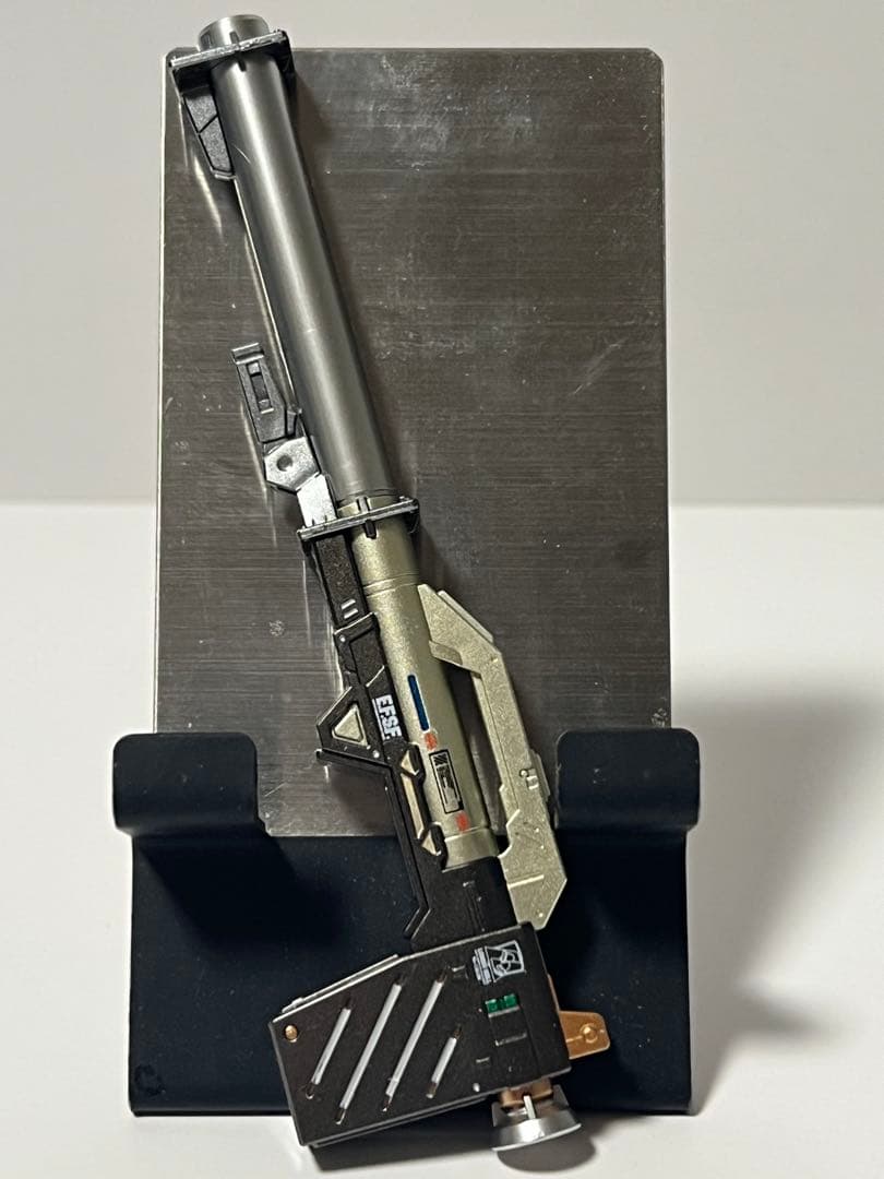 ガンプラ RG 1/144 Hi-νガンダム 塗装完成品