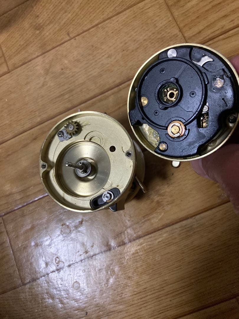 SHIMANO CALCUTTA ベイトリール