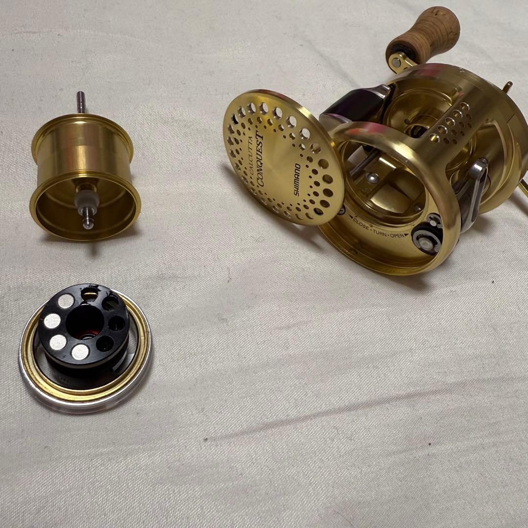 ☆希少☆ シマノ　カルカッタ　コンクエスト51左巻き　カスタム　ノーマルパーツ付