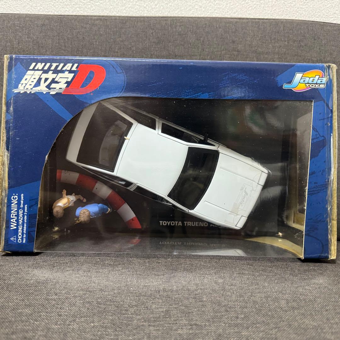 頭文字D トヨタ・トレノAE86 1/18 スケール