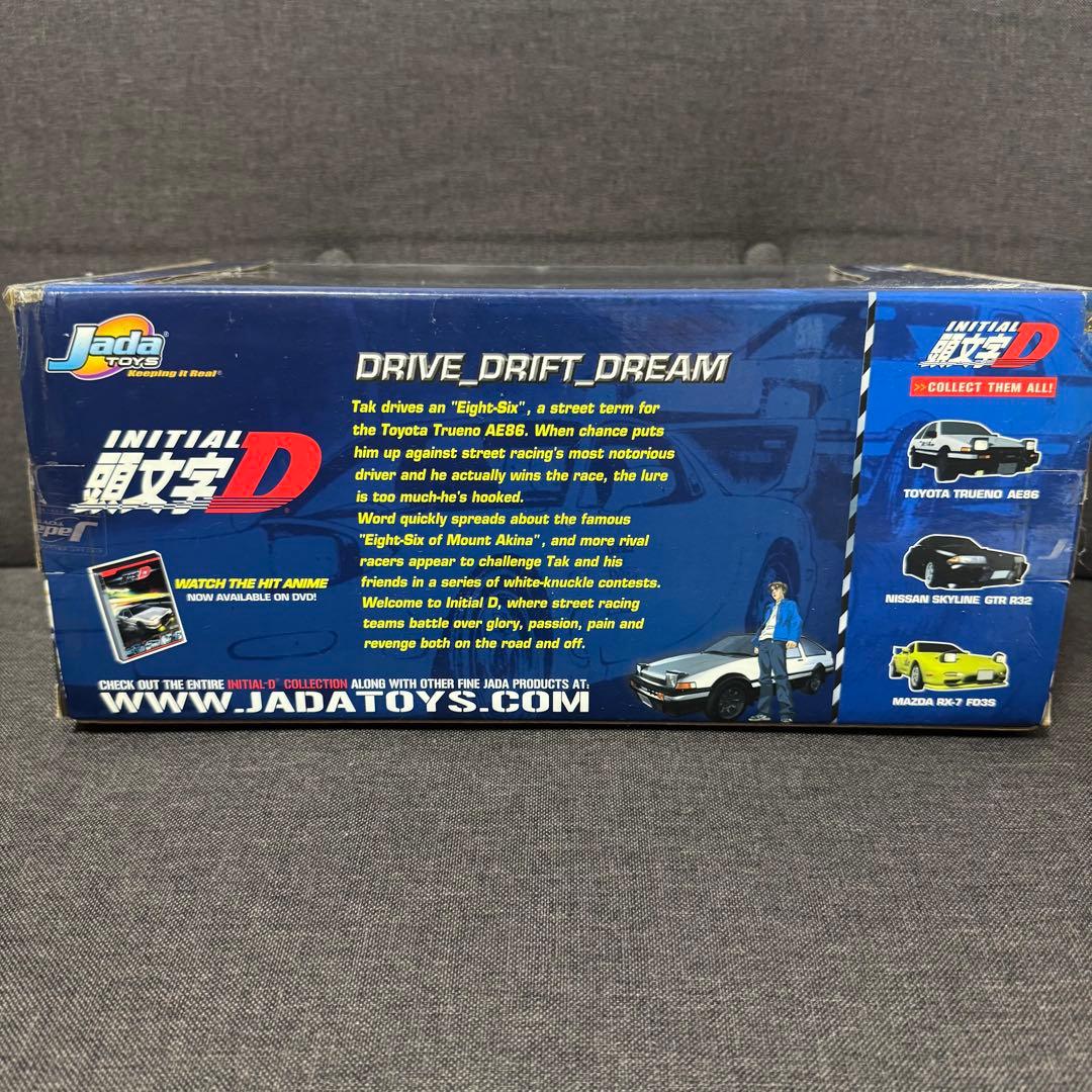 頭文字D トヨタ・トレノAE86 1/18 スケール