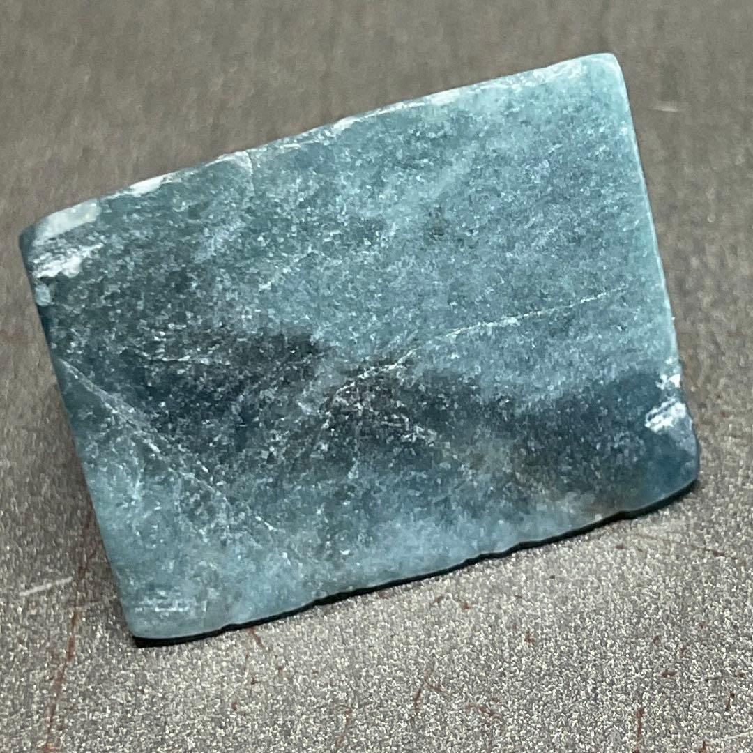 ［茄子紺色］　入りコン沢翡翠4g 糸魚川　ヒスイ　ひすい