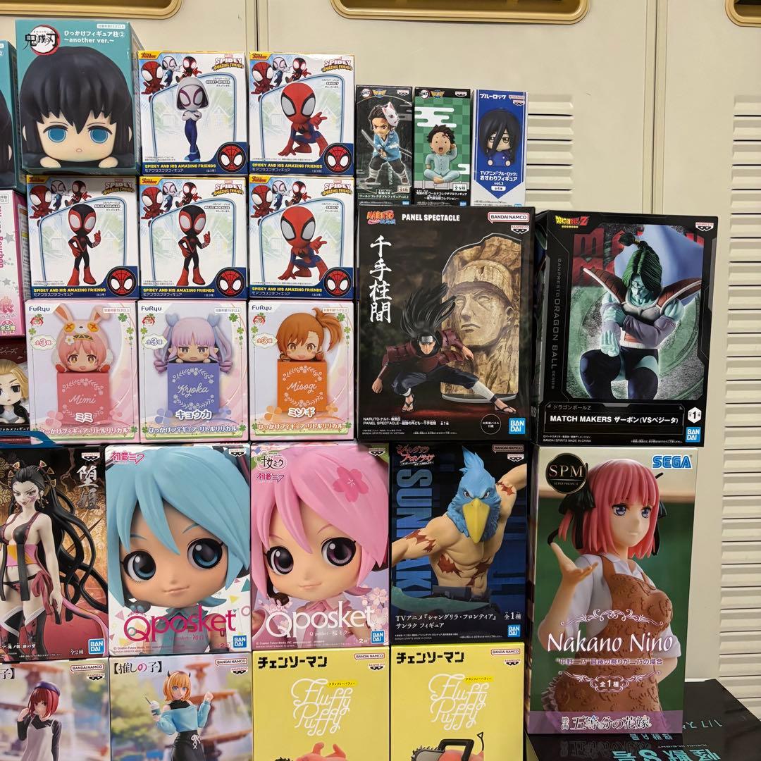 フィギュア 42点セット チェンソーマン、鬼滅の刃、初音ミク、NARUTO など