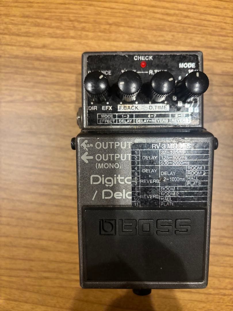 BOSS デジタルリバーブ/ディレイ RV-3