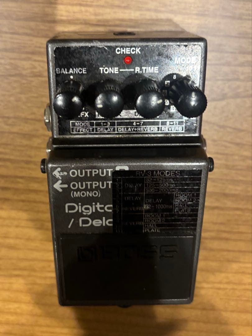 BOSS デジタルリバーブ/ディレイ RV-3