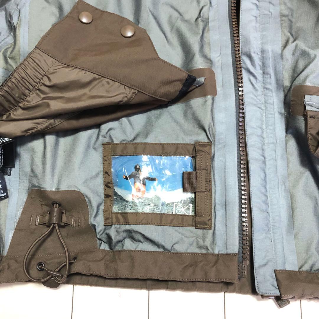 Burton AK Hover S JP M L 相当GORE-TEX PRO