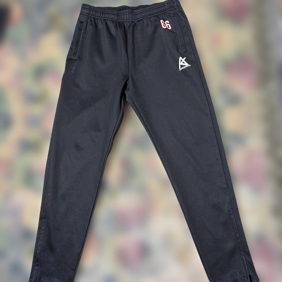 相生学院、AIE国際練習着 青半袖、黒半ズボン、黒長袖