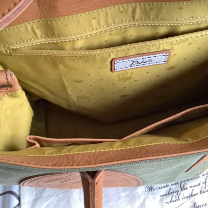 Dakotaのキャンパス生地で出来たお洒落な旅　bag