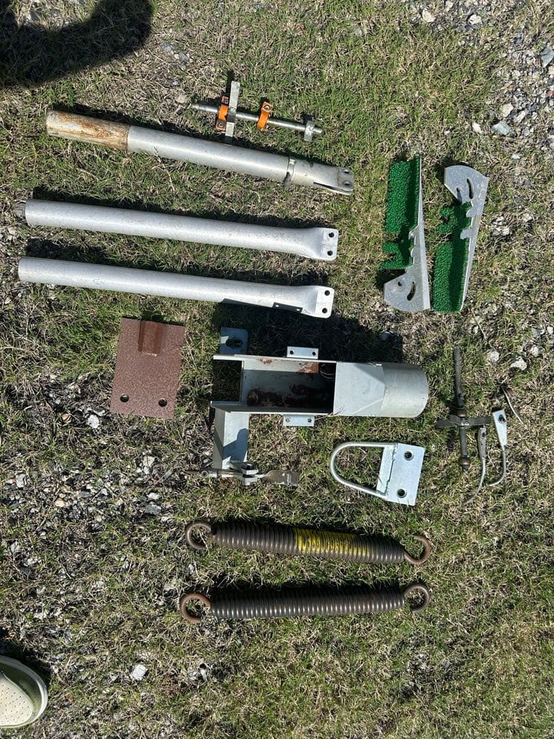 お値下げ！バッティングマシン 硬式、軟式アーム式 中古品　付属品あり