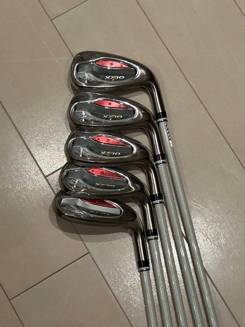 ゼクシオ13限定カラーパールホワイトレディースアイアン5本セット