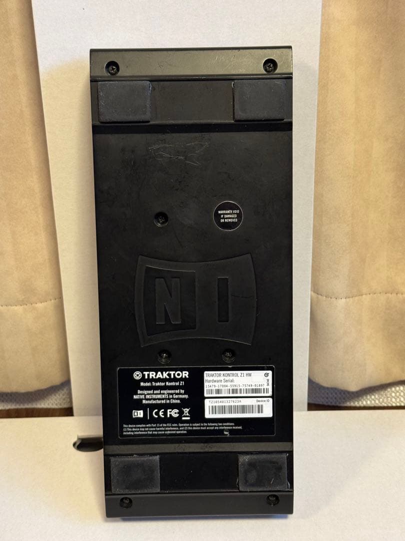 DJ機材 TRAKTOR KONTROL Z1