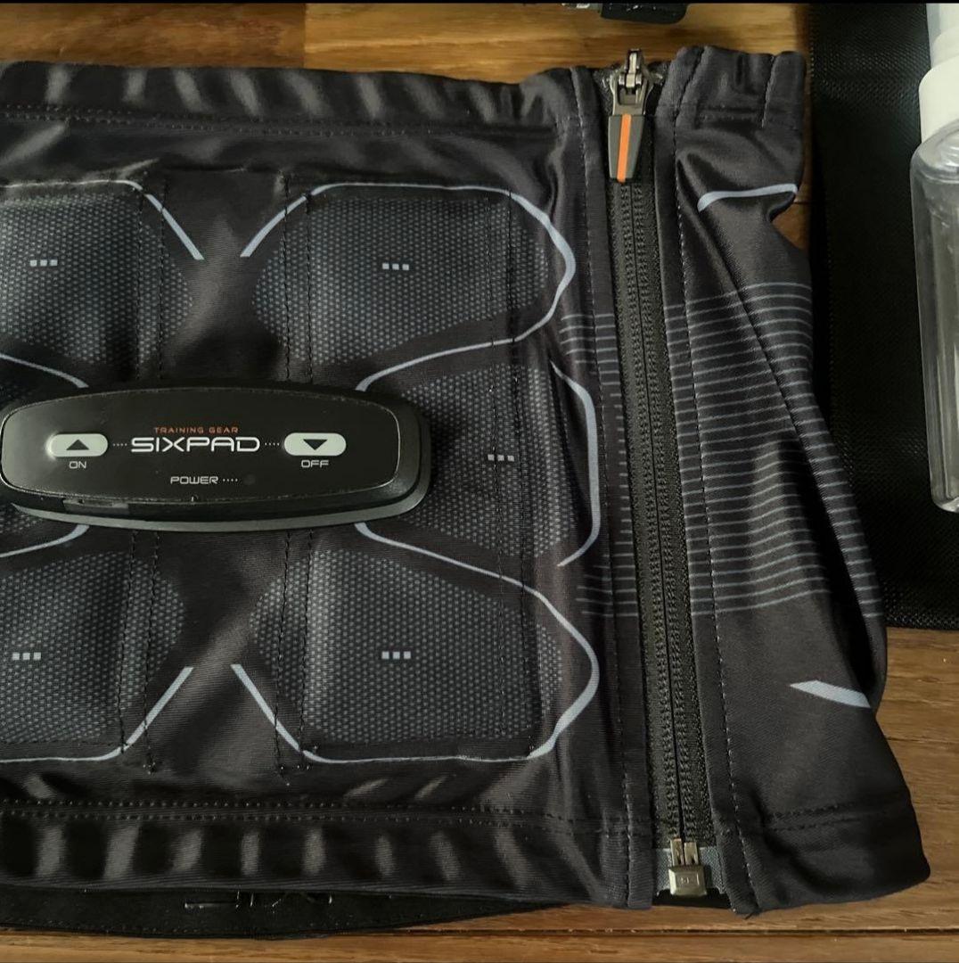最終値下げ ほぼ未使用 シックスパッド パワースーツ アブズ