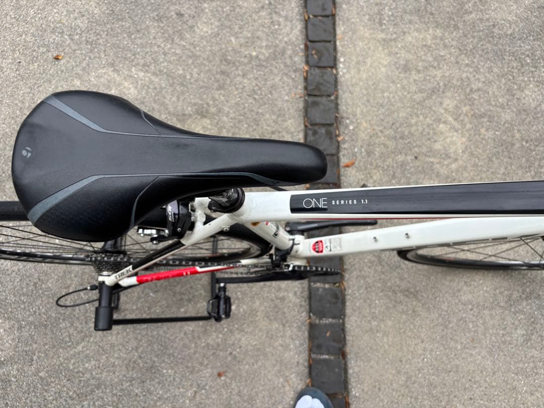 Trek 1.1 2014-16モデル　ロードバイク本体 54