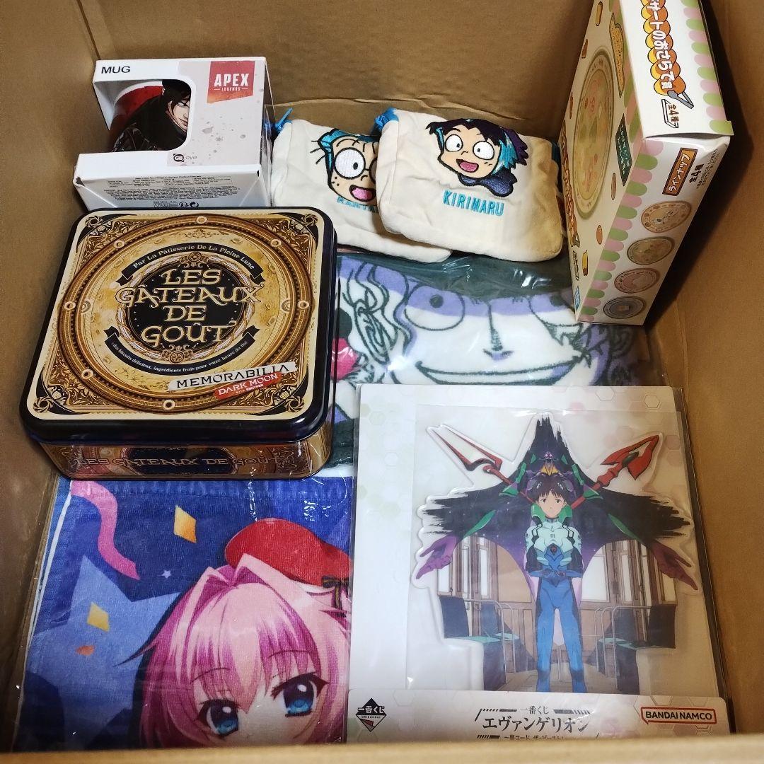 アニメグッズ　ノンジャンル　まとめ売り　大量 約500個　140サイズ