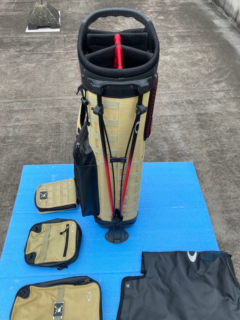 オークリー　9.5型スタンド式　キャディバック