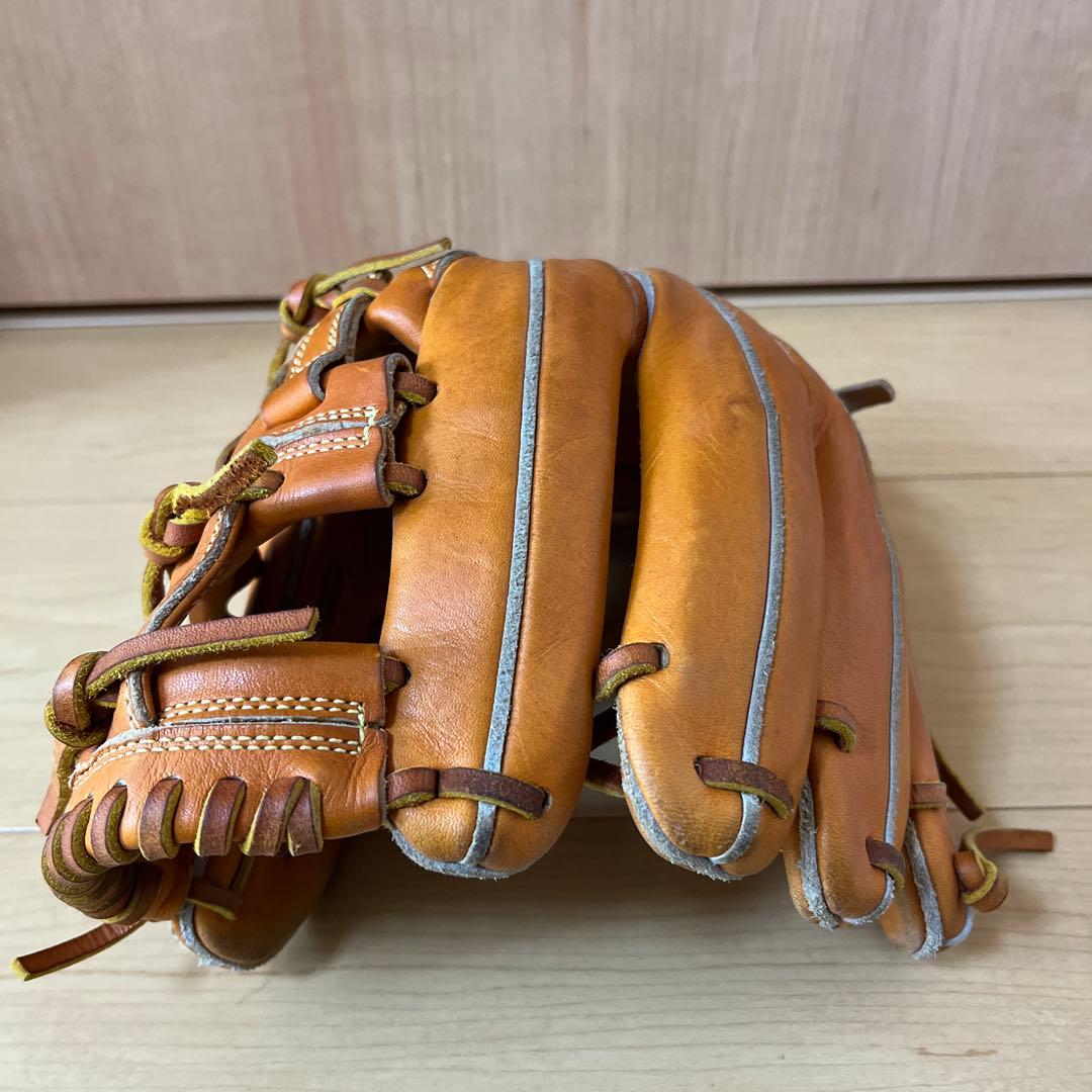 ドナイヤ山田哲人軟式グローブ