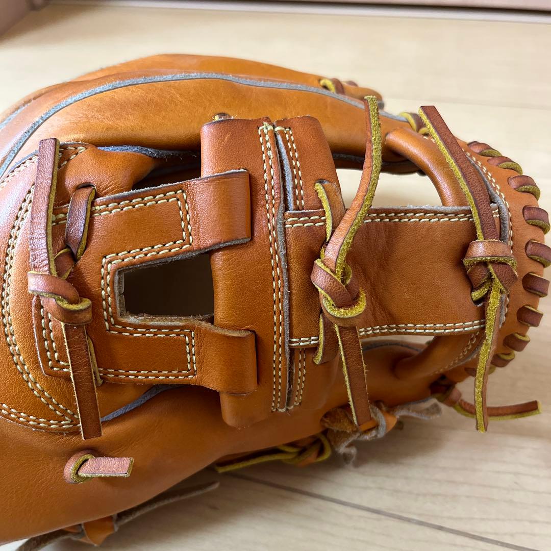 ドナイヤ山田哲人軟式グローブ