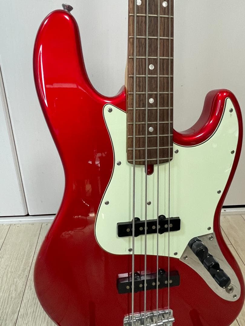 初期ゴールドロゴ バッカス ユニバースシリーズ ジャズベースタイプベースギター