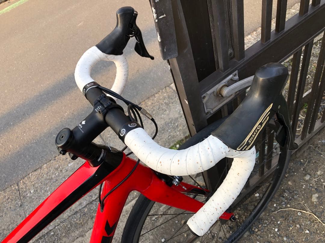 送料込み【整備済】軽量アルミロードバイク トレック エモンダALR4 2019