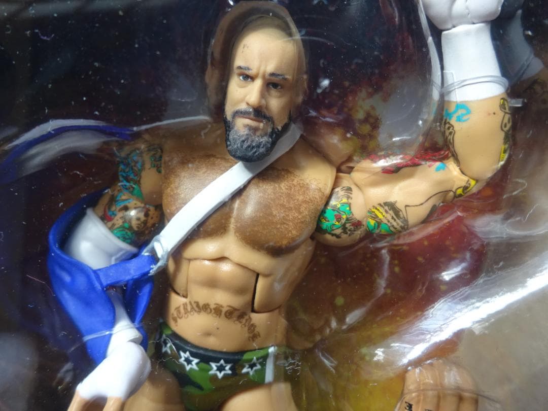 CM Punk フィギュア　WWE 　CMパンク