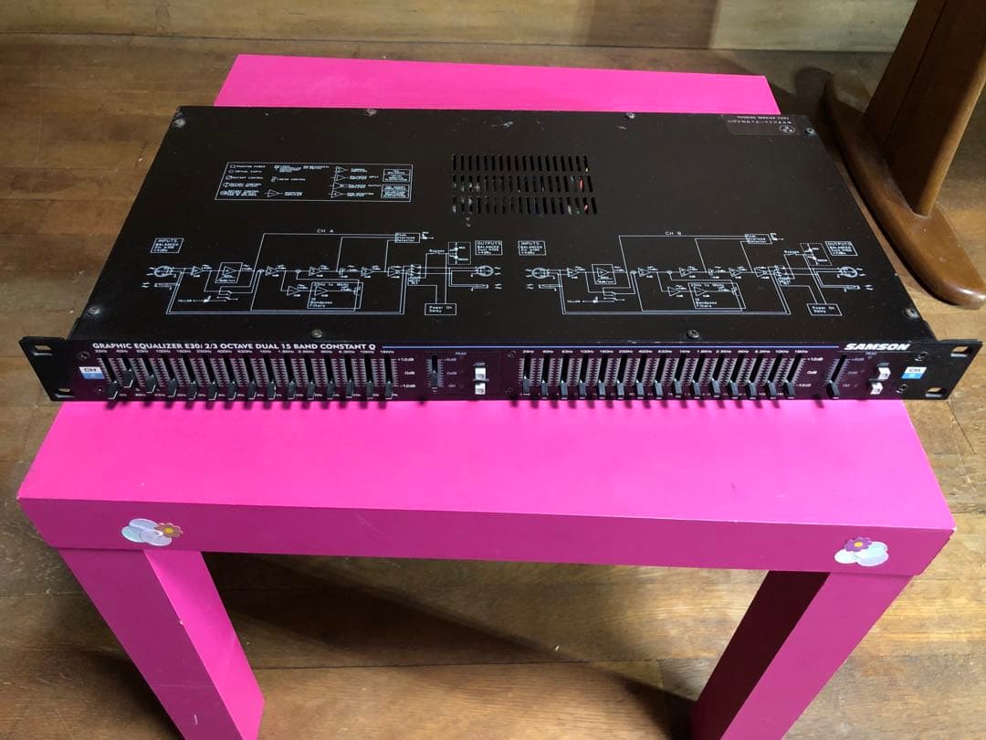 SAMSON EQS 2/3 グラフィックイコライザー