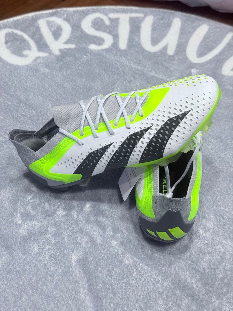 adidas Predator サッカーシューズ ホワイト/ライムグリーン