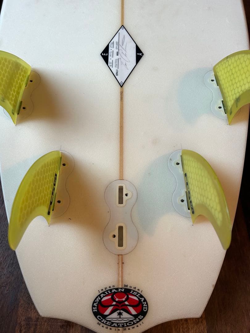 ERICARAKAWA（サーフボード）