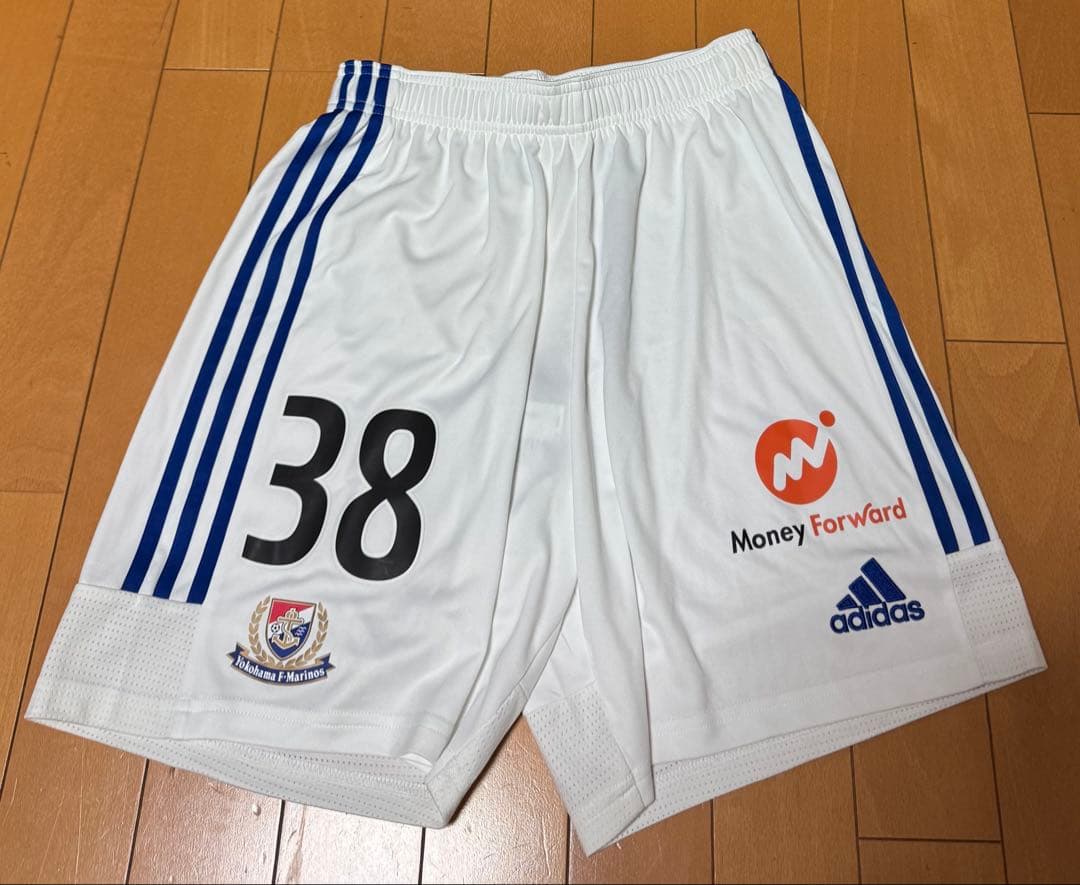 希少　美品　アディダス 横浜F・マリノス　支給品　前田大然　ゲームパンツ　38