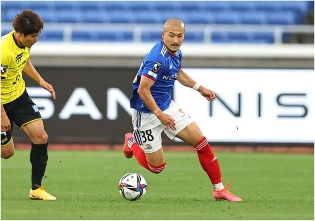 希少　美品　アディダス 横浜F・マリノス　支給品　前田大然　ゲームパンツ　38