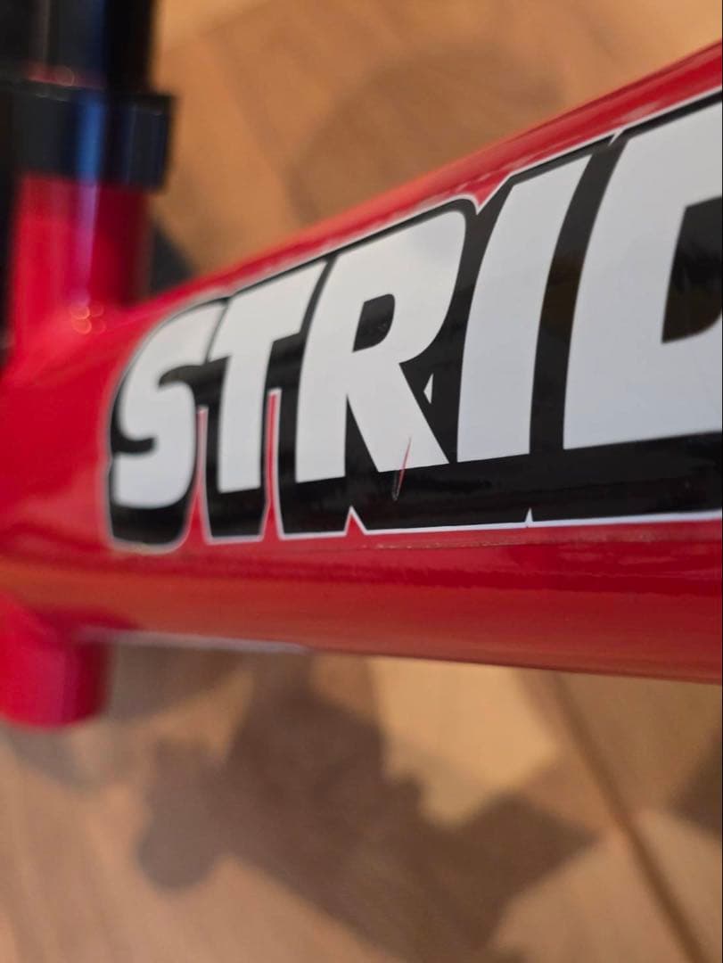 錆小　　美品　STRIDER 12 Sport バランスバイク レッド
