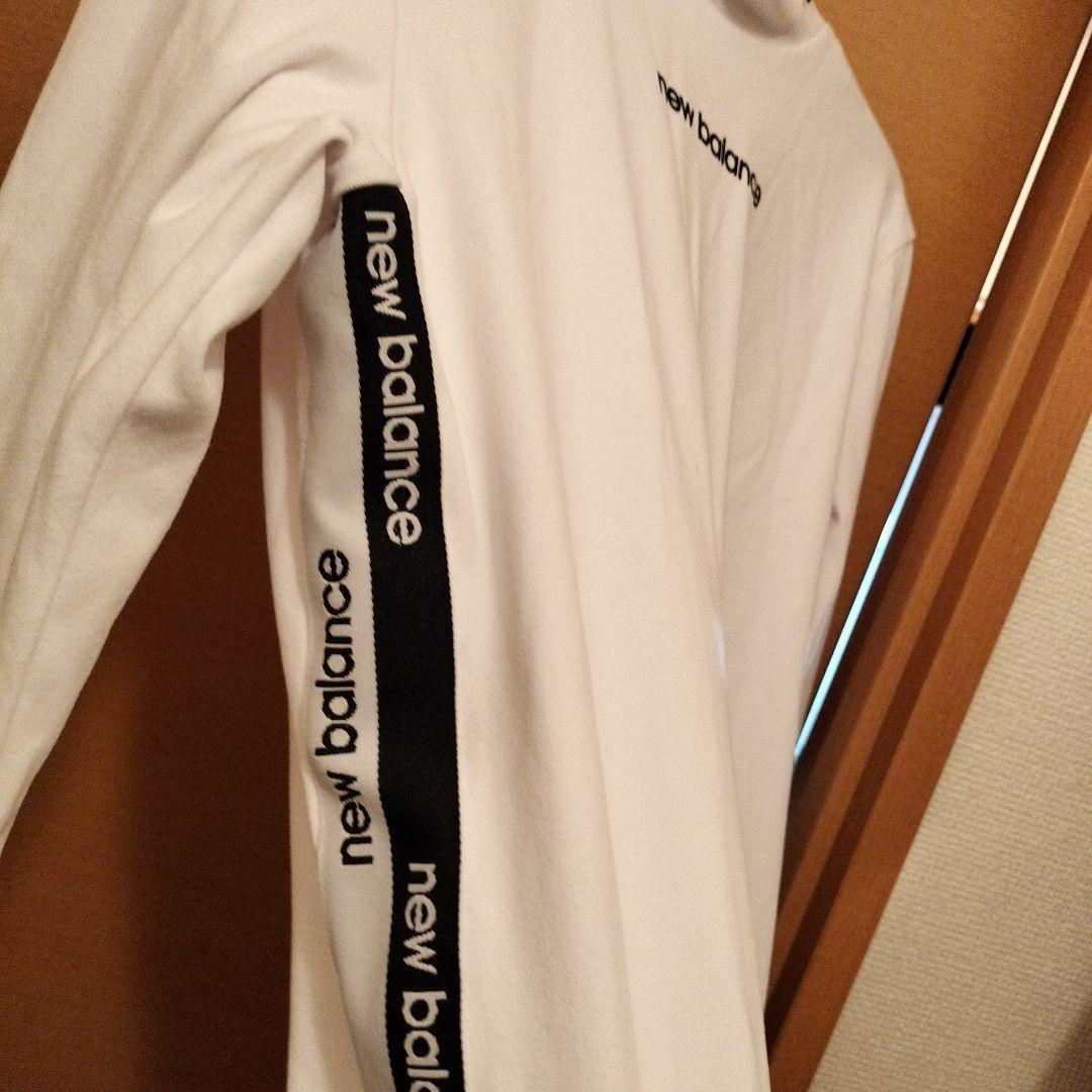 新品未使用2025年制new balance モックネックシャツ ホワイト即購入