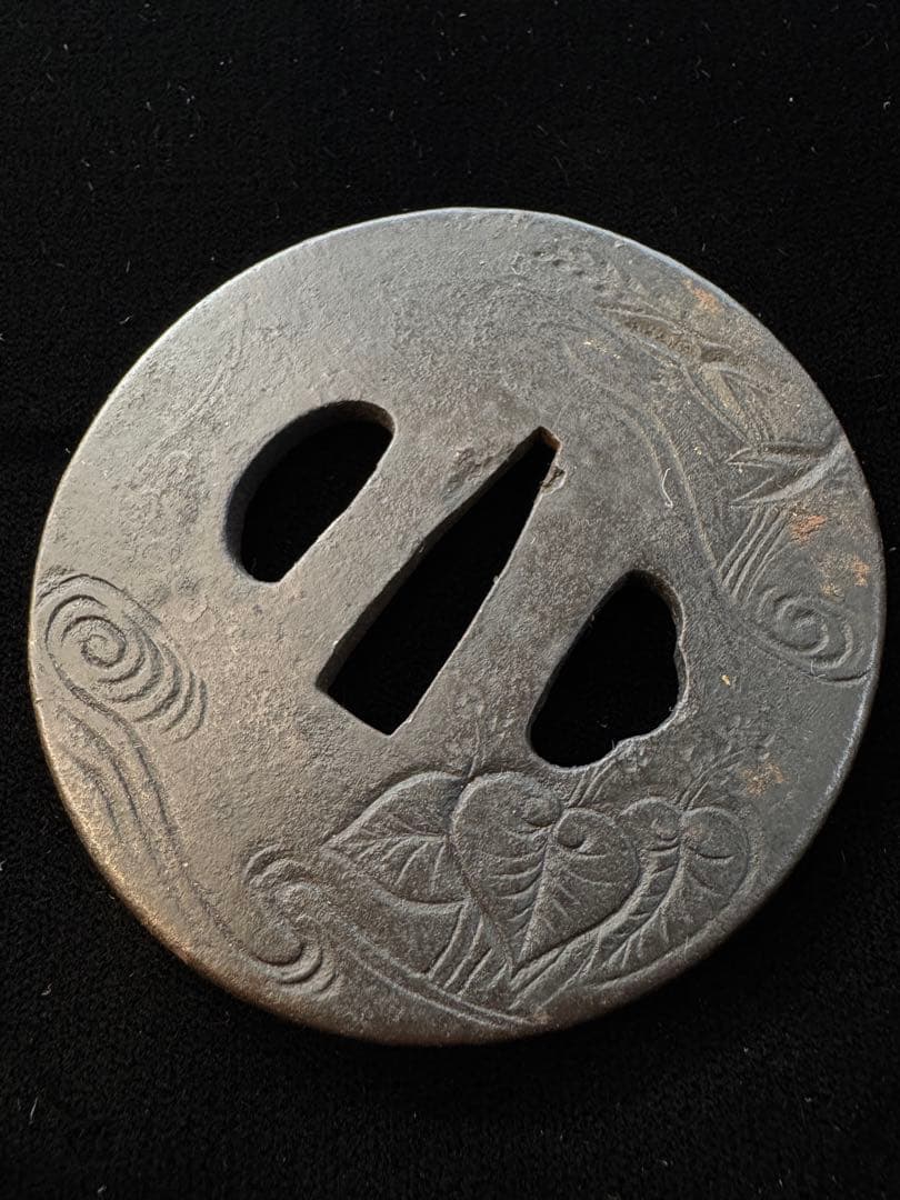 無銘 鉄地鐔 河骨図 鍔 拵 日本刀 刀装具 骨董 古美術 江戸時代