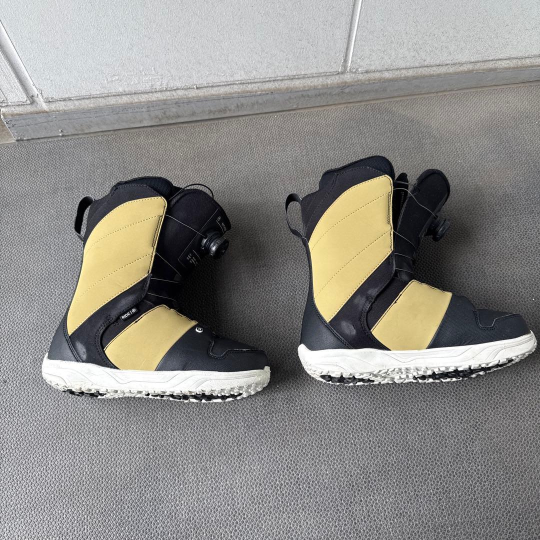スノーボードブーツ 黒/黄 ボアシステム