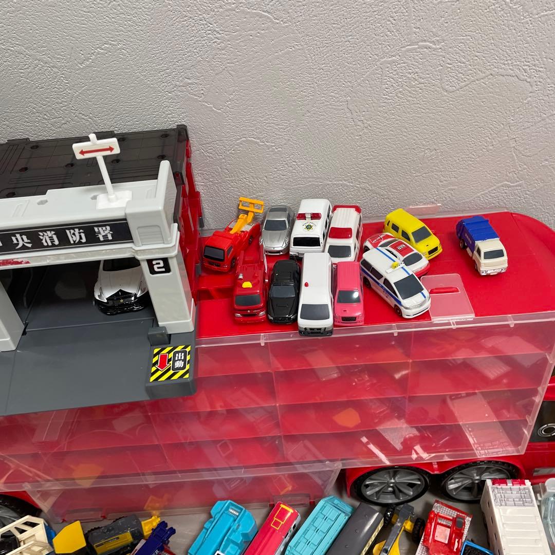 トミカ ミニカー まとめ売り 約200台以上　高速道路　消防署　キャラクター