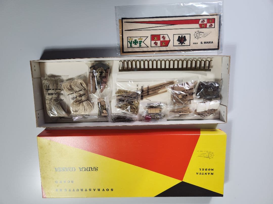 Santa Maria 組み立てキット Mantua Models